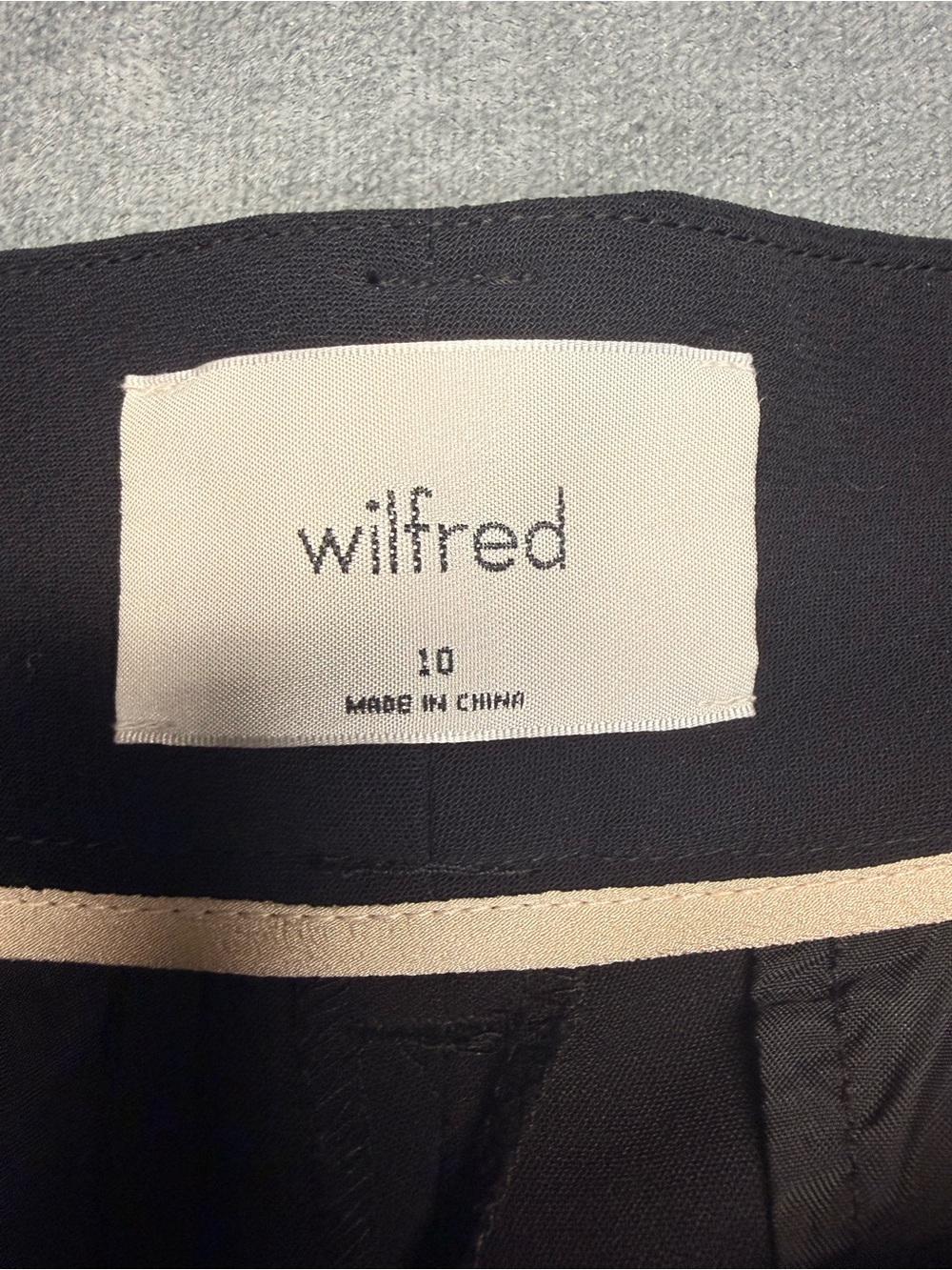 RARE Aritzia Wilfred Markova Pants - Black (With Belt Loops & 100% Polyester)